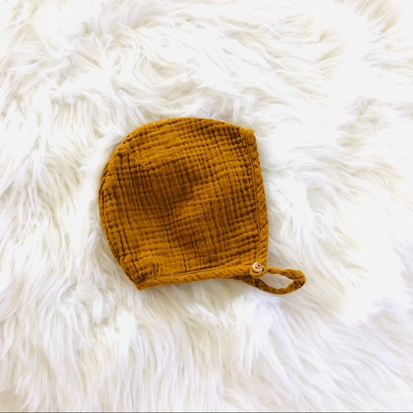 zara baby bonnet